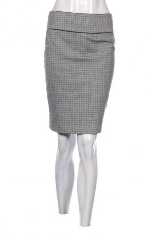 Пола Review, Размер S, Цвят Многоцветен, Цена 4,60 €