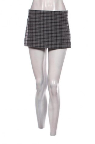 Пола Review, Размер S, Цвят Многоцветен, Цена 2,55 €