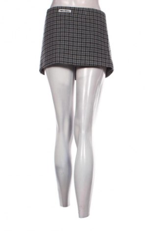 Пола Review, Размер S, Цвят Многоцветен, Цена 2,55 €