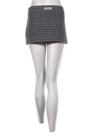 Пола Review, Размер S, Цвят Многоцветен, Цена 2,55 €