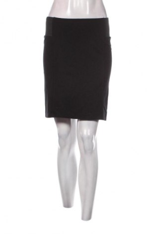 Пола S.Oliver, Размер M, Цвят Черен, Цена 2,04 €