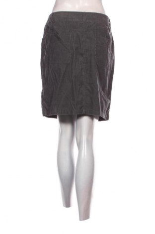 Пола S.Oliver, Размер M, Цвят Сив, Цена 2,04 €