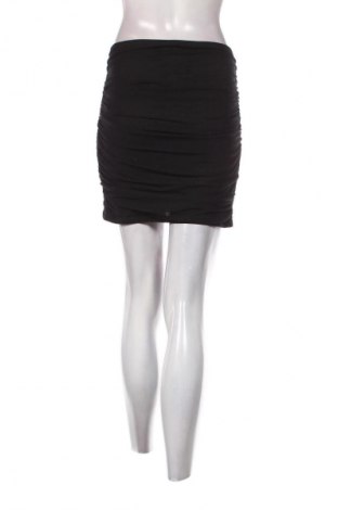 Пола SHEIN, Размер M, Цвят Черен, Цена 2,04 €