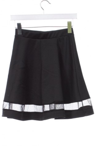 Пола SHEIN, Размер XS, Цвят Черен, Цена 2,55 €