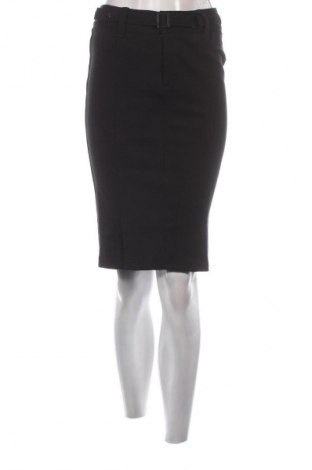 Пола Specchio, Размер M, Цвят Черен, Цена 2,04 €