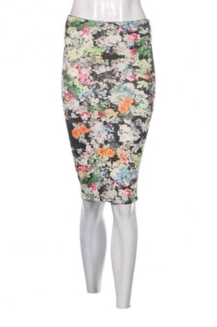 Пола Stradivarius, Размер S, Цвят Многоцветен, Цена 2,04 €