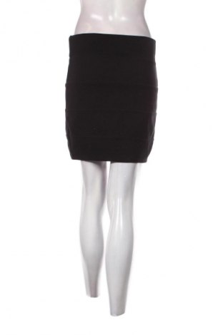 Пола Tally Weijl, Размер M, Цвят Черен, Цена 2,04 €