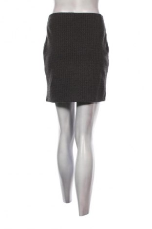 Пола Unbranded, Размер S, Цвят Сив, Цена 2,04 €