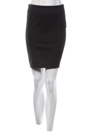 Пола Unbranded, Размер S, Цвят Черен, Цена 2,04 €