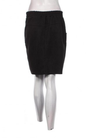 Пола Unbranded, Размер M, Цвят Черен, Цена 2,04 €