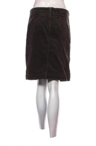 Пола Unbranded, Размер M, Цвят Зелен, Цена 2,04 €