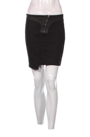 Пола Unbranded, Размер M, Цвят Черен, Цена 2,04 €