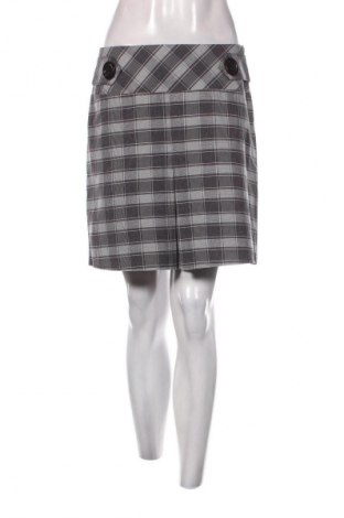 Пола Yessica, Размер M, Цвят Многоцветен, Цена 2,04 €