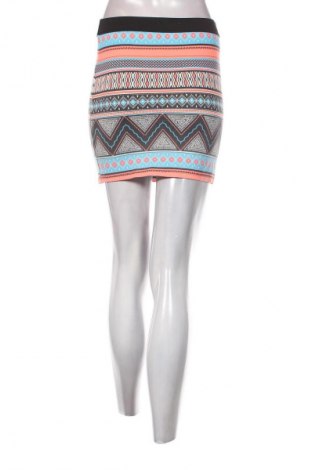 Пола Zara Trafaluc, Размер M, Цвят Многоцветен, Цена 3,06 €