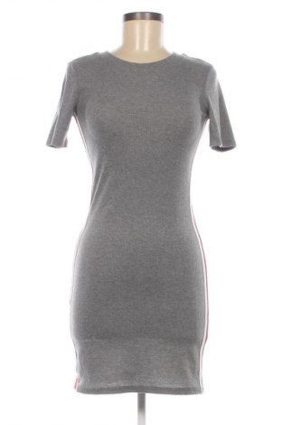 Šaty  H&M Divided, Velikost M, Barva Vícebarevné, Cena  59,00 Kč