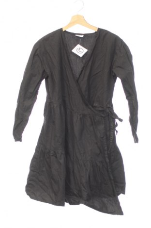 Šaty  Noisy May, Velikost XS, Barva Černá, Cena  49,00 Kč