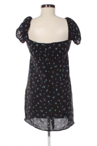 Šaty  Pull&Bear, Velikost L, Barva Vícebarevné, Cena  59,00 Kč