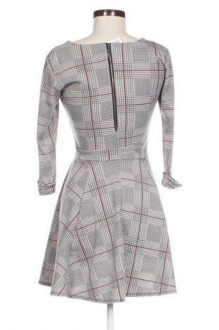 Рокля Unbranded, Размер M, Цвят Многоцветен, Цена 9,20 €