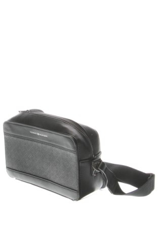Чанта Tommy Hilfiger, Цвят Черен, Цена 80,78 €