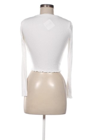 Damen Shirt Cropp, Größe M, Farbe Weiß, Preis 17,00 €