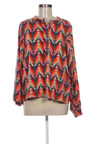 Damen Shirt Geisha, Größe M, Farbe Mehrfarbig, Preis 22,99 €