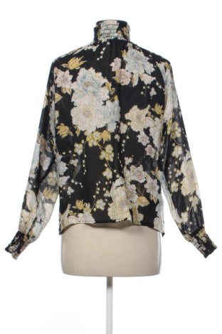 Дамска блуза H&M, Размер M, Цвят Многоцветен, Цена 10,00 €