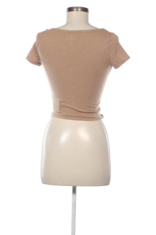 Дамска блуза Hollister, Размер XS, Цвят Бежов, Цена 14,31 €