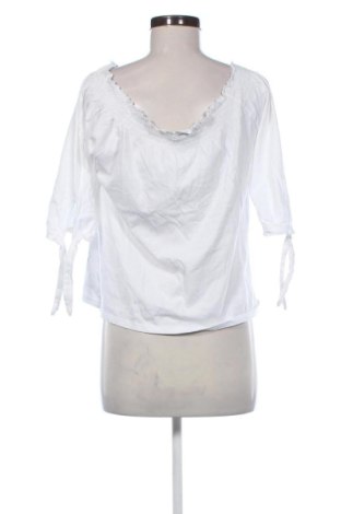 Damen Shirt Janina, Größe M, Farbe Weiß, Preis 10,00 €