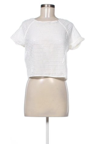Damen Shirt Stradivarius, Größe M, Farbe Weiß, Preis 10,99 €