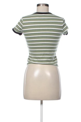 Γυναικείο t-shirt Cropp, Μέγεθος XS, Χρώμα Πολύχρωμο, Τιμή 9,00 €