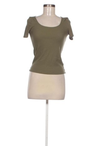 Γυναικείο t-shirt Mango, Μέγεθος XS, Χρώμα Πράσινο, Τιμή 9,99 €