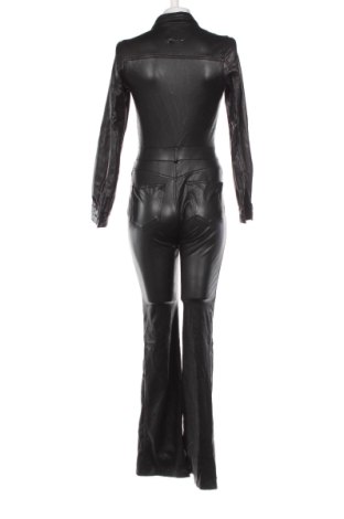 Дамски дълъг гащеризон Pull&Bear, Размер M, Цвят Черен, Цена 39,88 €