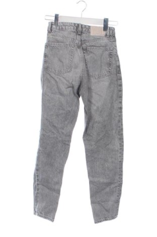 Blugi de femei Bershka, Mărime XXS, Culoare Gri, Preț 91,99 Lei
