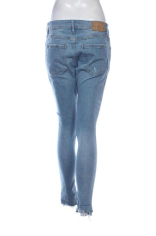 Дамски дънки Bershka, Размер XL, Цвят Син, Цена 15,00 €
