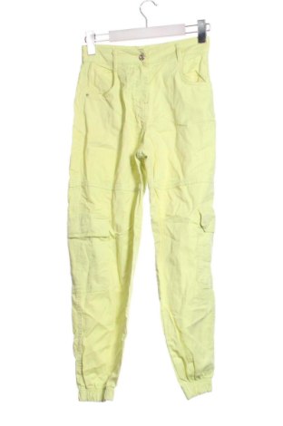 Dámske džínsy  Bershka, Veľkosť XS, Farba Zelená, Cena  17,95 €
