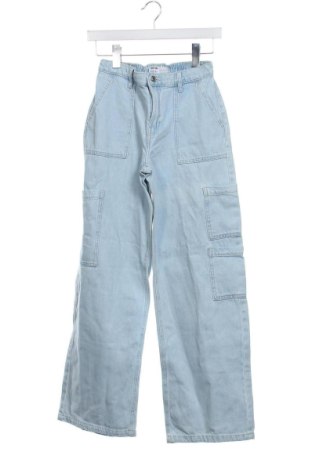 Γυναικείο Τζίν Bershka, Μέγεθος XS, Χρώμα Μπλέ, Τιμή 15,00 €