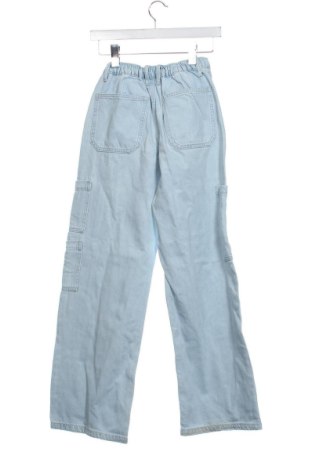 Γυναικείο Τζίν Bershka, Μέγεθος XS, Χρώμα Μπλέ, Τιμή 15,00 €