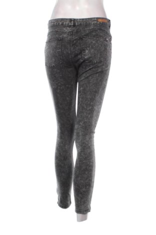 Dámske džínsy  Bershka, Veľkosť L, Farba Sivá, Cena  15,00 €