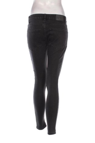 Blugi de femei Bershka, Mărime M, Culoare Negru, Preț 78,20 Lei