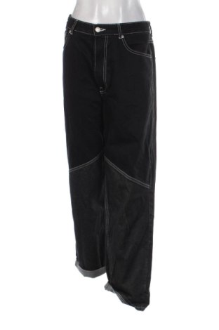 Γυναικείο Τζίν Bershka, Μέγεθος XL, Χρώμα Πολύχρωμο, Τιμή 15,00 €