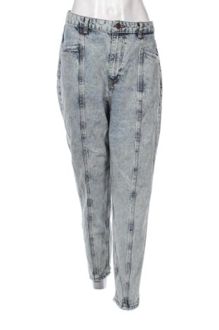 Blugi de femei Bershka, Mărime M, Culoare Albastru, Preț 91,99 Lei