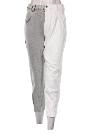 Dámske džínsy  Bershka, Veľkosť S, Farba Viacfarebná, Cena  17,95 €