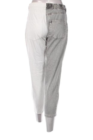 Dámske džínsy  Bershka, Veľkosť S, Farba Viacfarebná, Cena  17,95 €