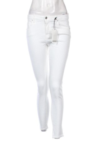 Női farmernadrág Bershka, Méret M, Szín Fehér, Ár 11 839 Ft