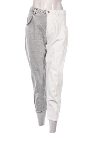 Blugi de femei Bershka, Mărime M, Culoare Multicolor, Preț 77,00 Lei