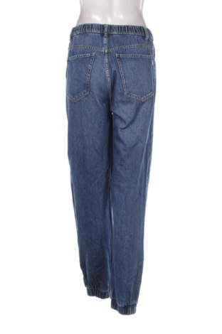 Дамски дънки Bershka, Размер M, Цвят Син, Цена 15,33 €