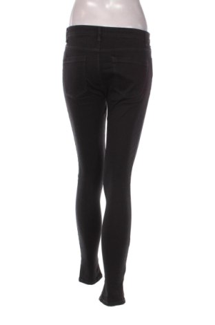 Dámske džínsy  C&A, Veľkosť M, Farba Čierna, Cena  17,95 €