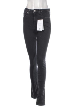 Дамски дънки Calvin Klein Jeans, Размер M, Цвят Черен, Цена 80,78 €