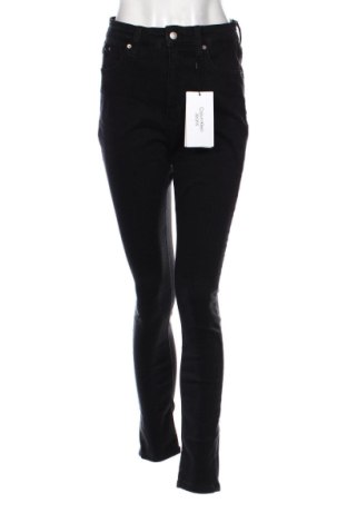 Dámske džínsy  Calvin Klein Jeans, Veľkosť M, Farba Čierna, Cena  94,95 €
