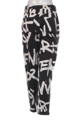 Дамски дънки Desigual, Размер M, Цвят Многоцветен, Цена 38,25 €